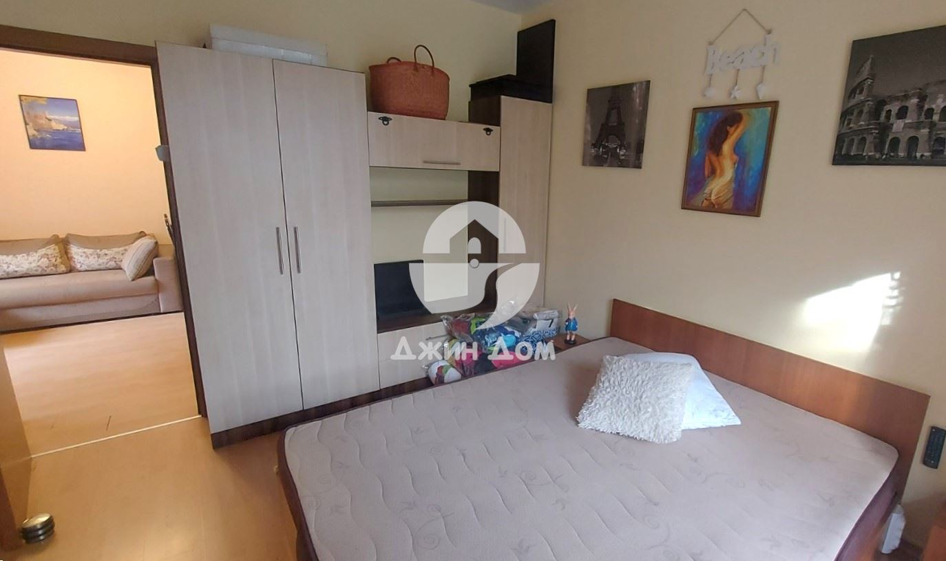 Просторен тристаен апартамент в к-с „Съни Дей 6“, к.к. Слънчев бряг - 0