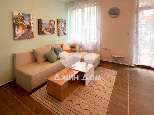 Двустаен апартамент в к-с „Сън Уейв“, гр. Свети Влас - 0