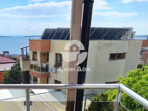 Просторен тристаен апартамент с ГЛЕДКА МОРЕ в к-с „Сирена“, Свети Влас - 0