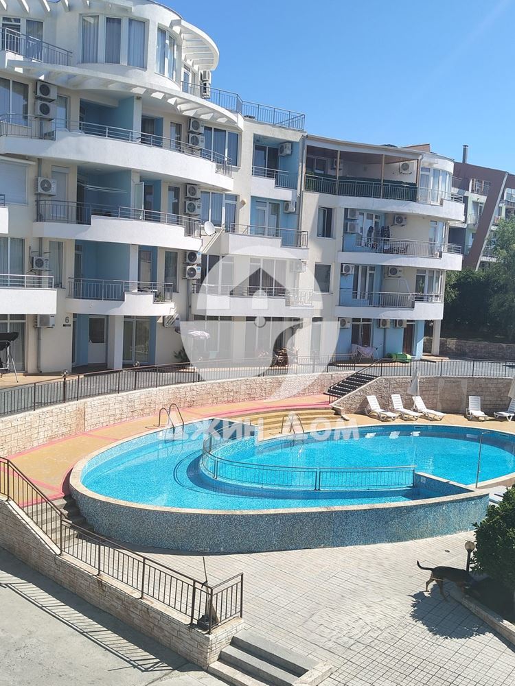 Просторен двустаен апартамент в к-с Сънсет Кошарица, с. Кошарица - 0