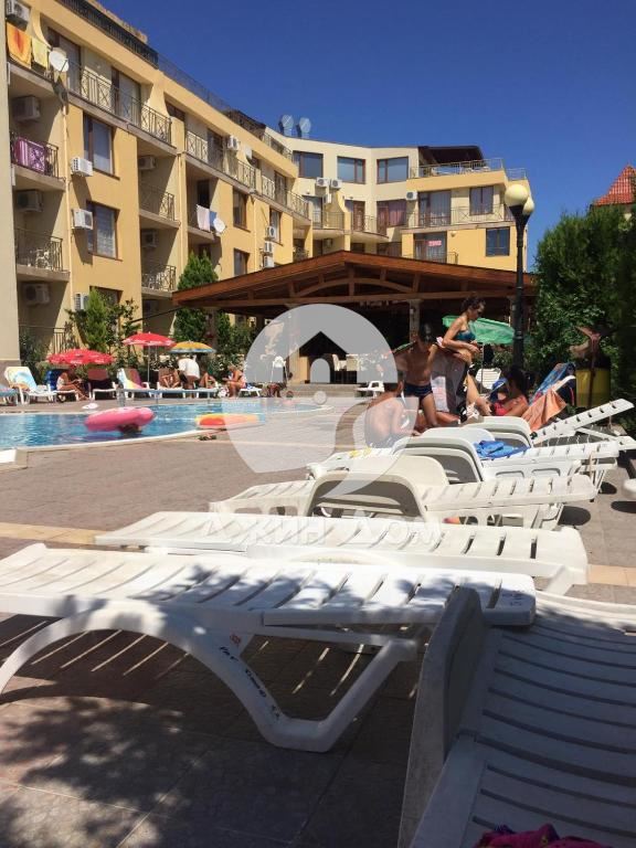 Обзаведен двустаен апартамент в к-с „Сияна“, гр. Свети Влас - 0