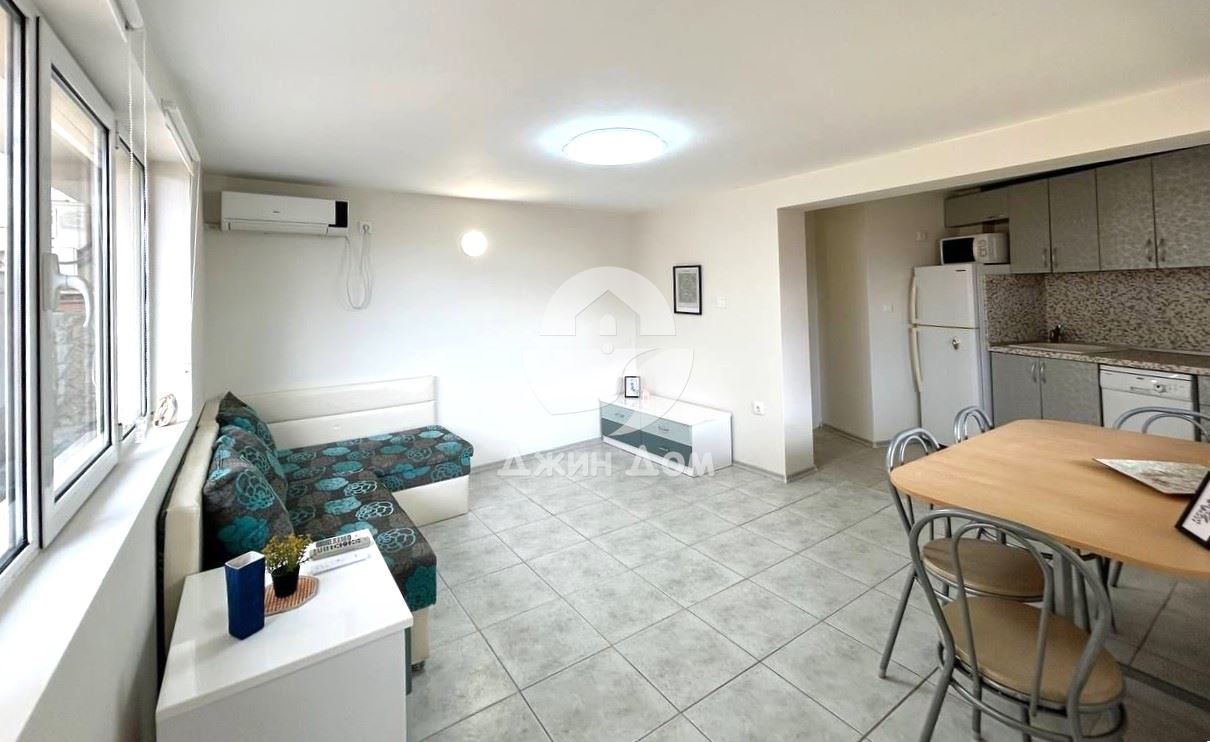 Тристаен апартамент БЕЗ ТАКСА в гр. Свети Влас - 0