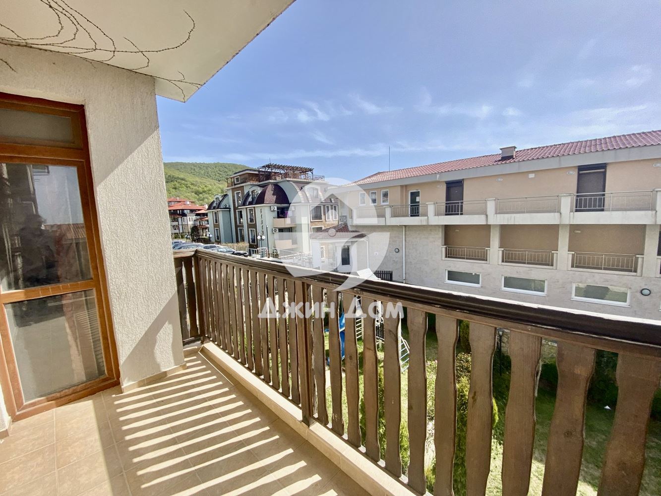 Тристаен апартамент в к-с „Трявна Бийч“, гр. Свети Влас - 0