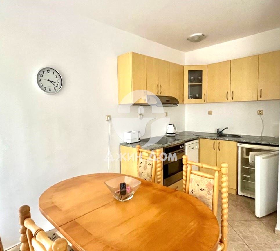 Тристаен апартамент в к-с „Глобъл Сити“, гр. Несебър - 0