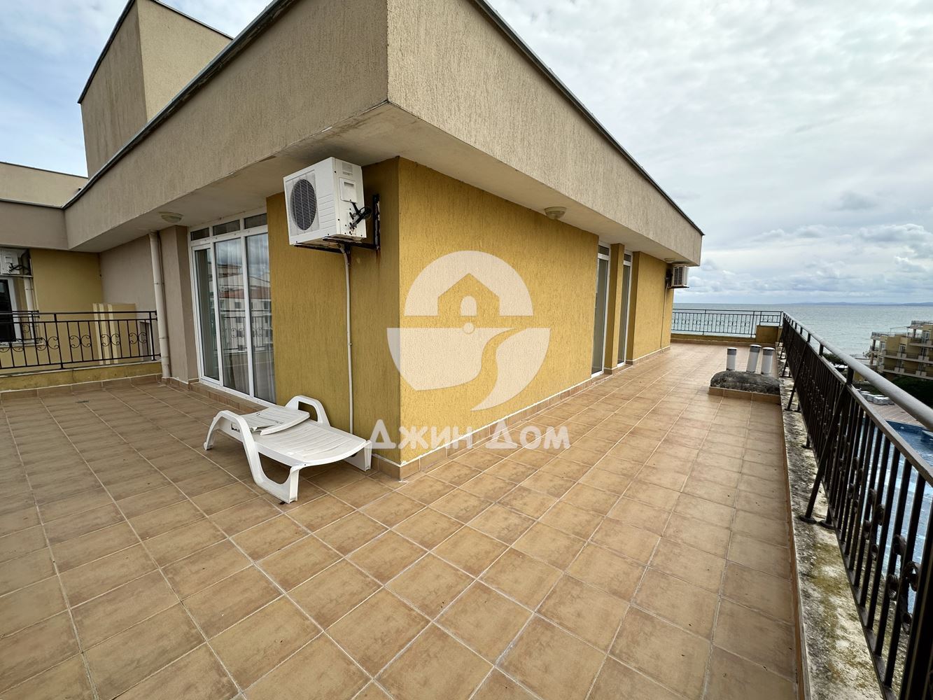 Тристаен апартамент с ПАНОРАМА МОРЕ в к-с „Мидия“, гр. Ахелой - 0