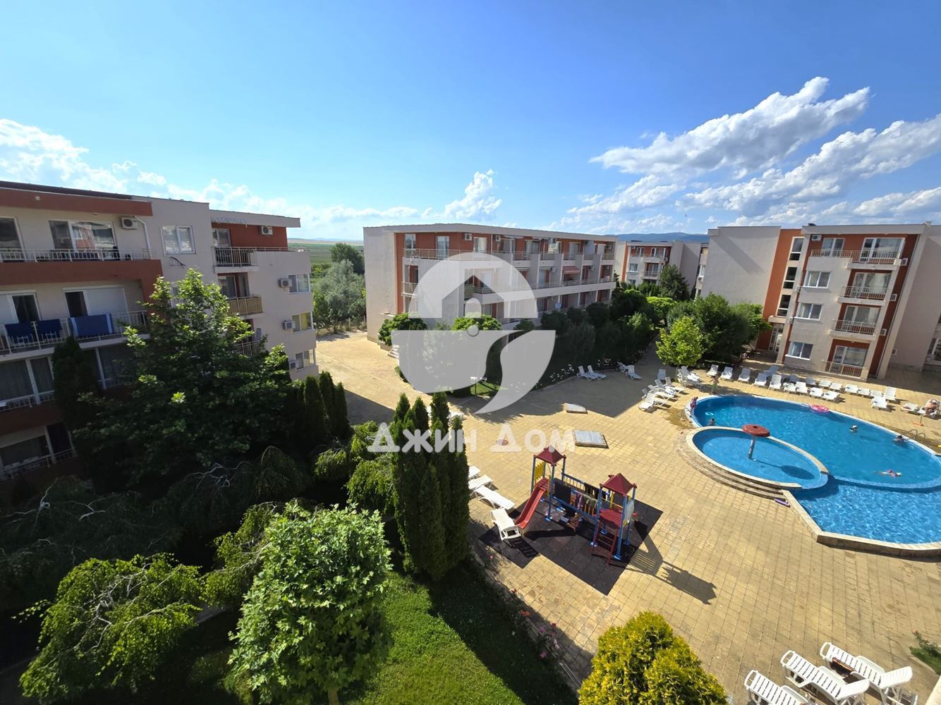 Тристаен апартамент в к-с „Холидей Форт Голф Клуб“, к.к. Слънчев бряг - 0