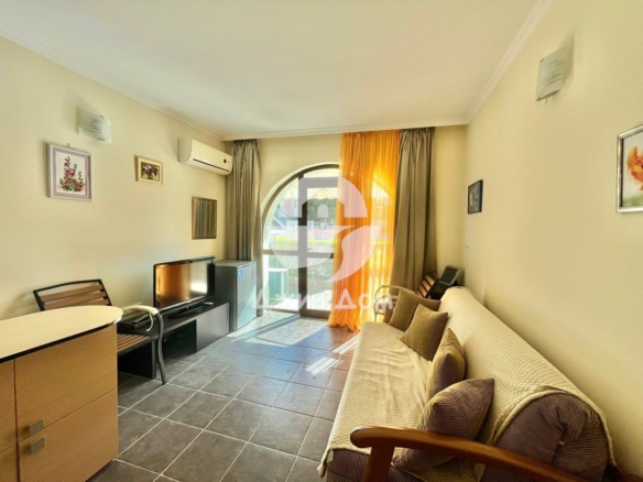 Просторен едностаен апартамент в к-с Свети Георги Палас, гр.Свети Влас - 0