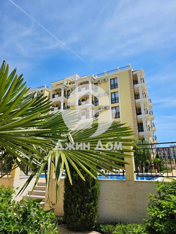 Двустаен апартамент с ГЛЕДКА МОРЕ в к-с “Морски Бряг”, гр. Свети Влас - 0