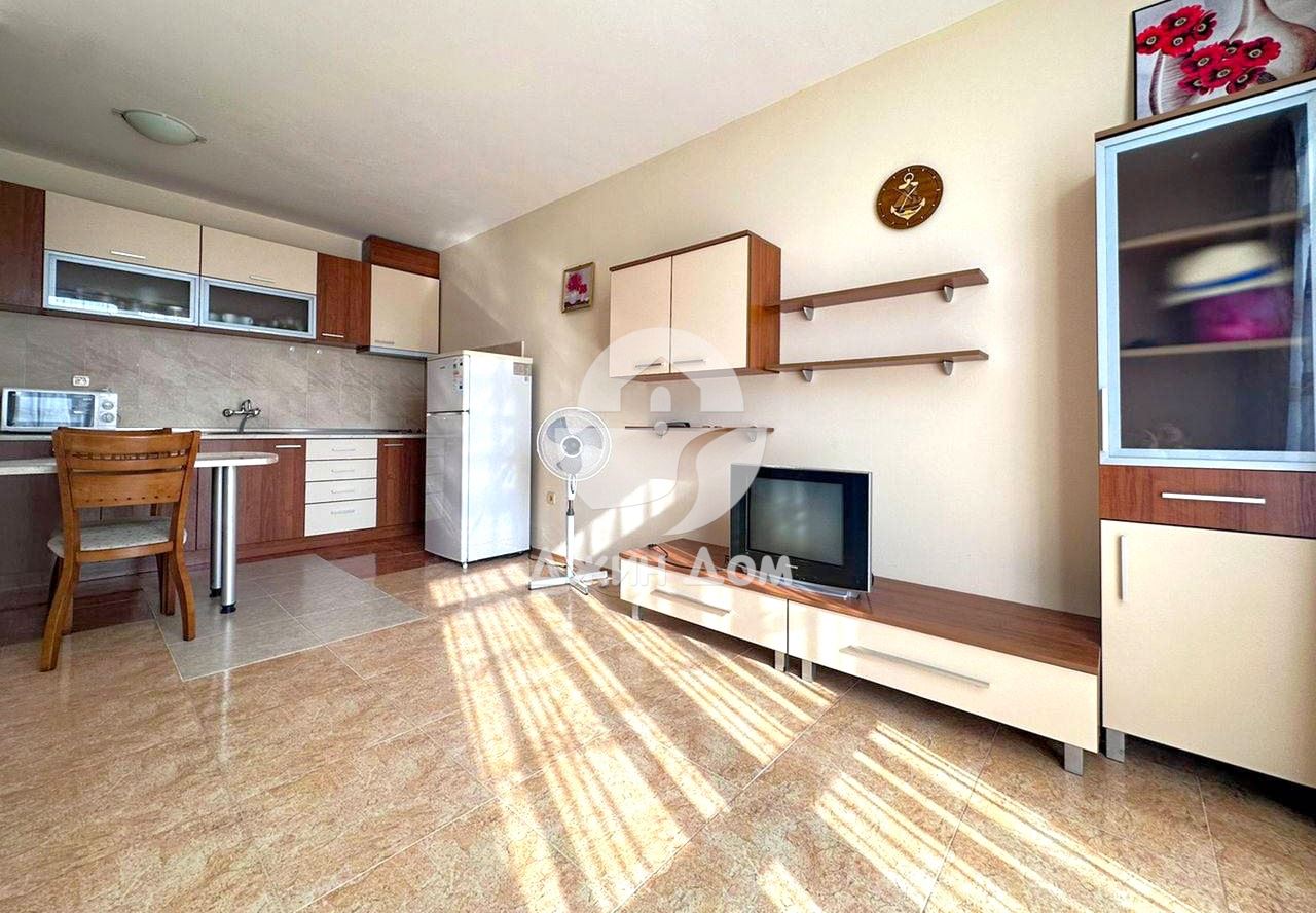 Просторен двустаен апартамент в к-с “Елит 4”, к.к. Слънчев бряг - 0