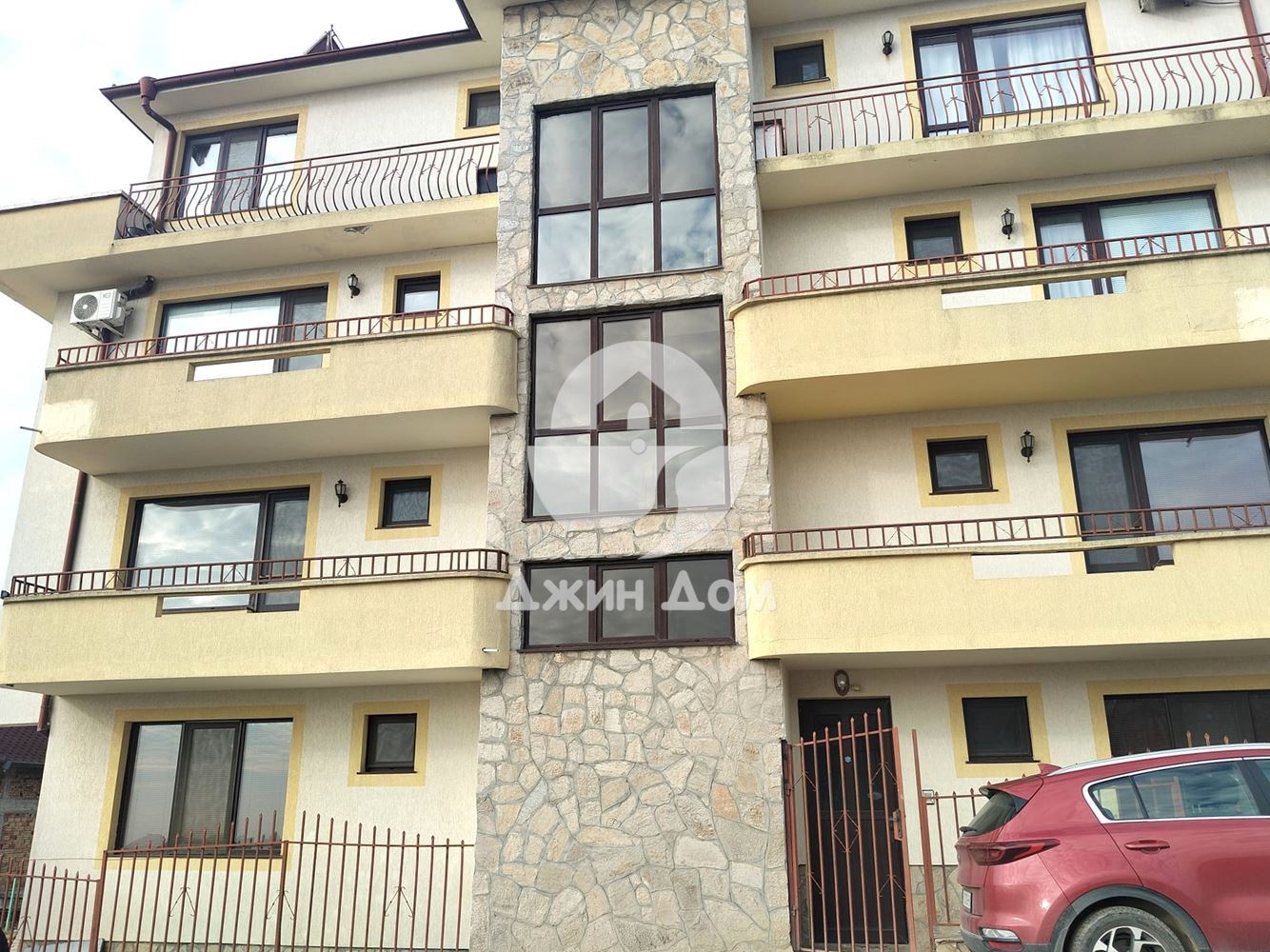 Двустаен апартамент в жилищна сграда с ПАНОРАМА МОРЕ, гр. Свети Влас - 0