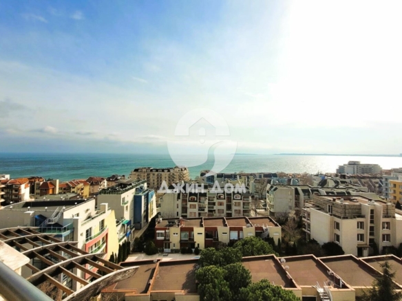 Tристаен пентхаус с ПАНОРАМА МОРЕ И ПЛАНИНА в Милениум, Свети Влас - 0