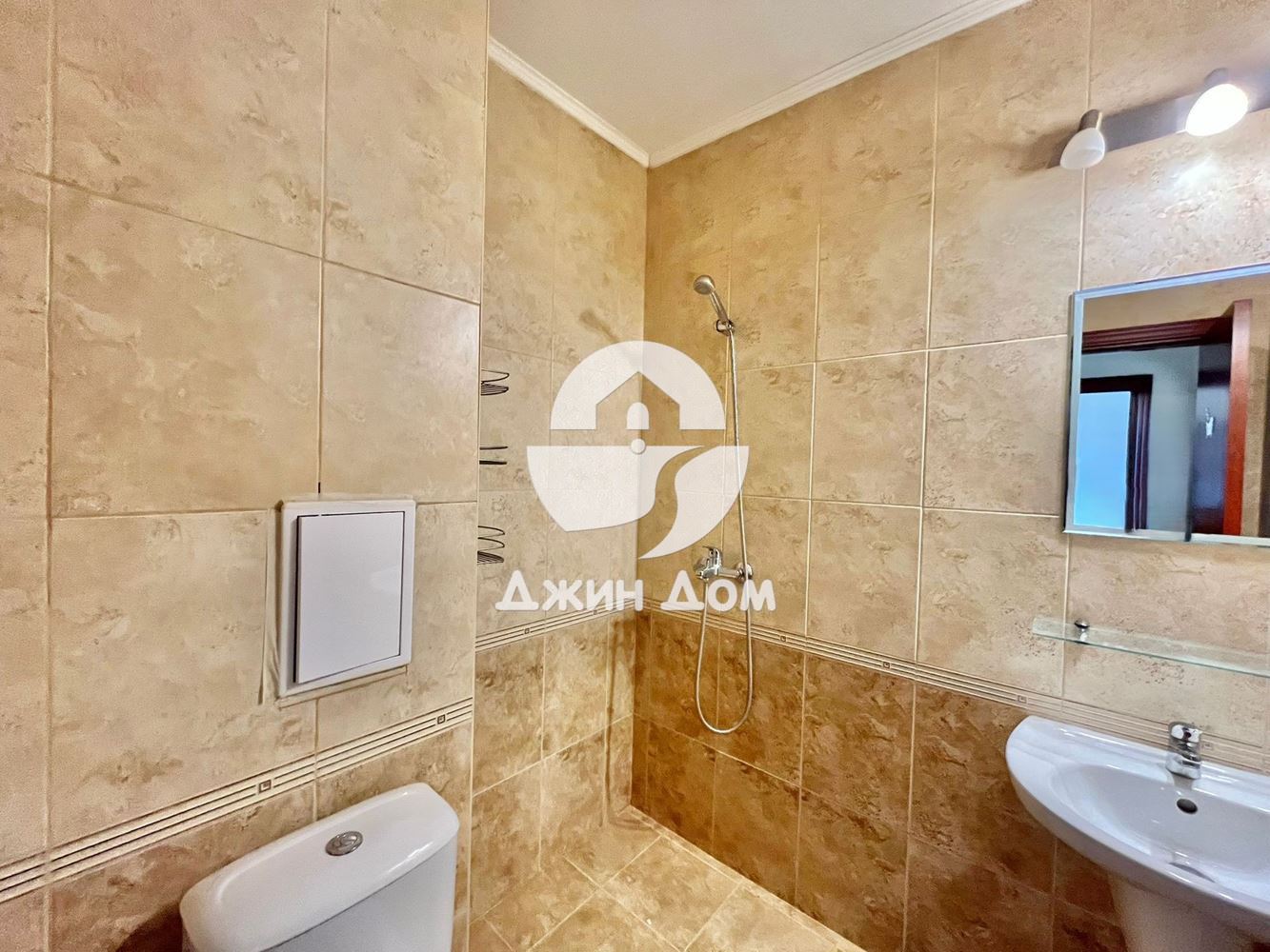 Четиристаен апартамент в к-с „Аполон“, с. Равда - 0