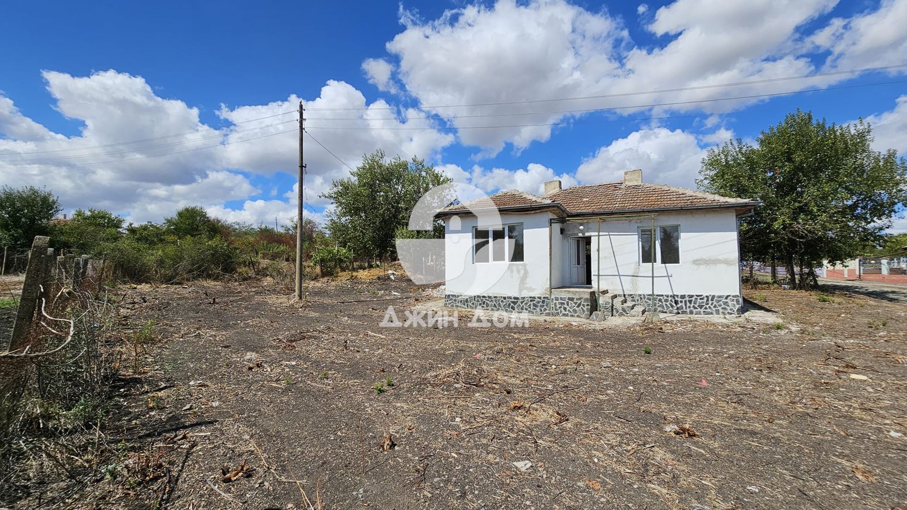 Едноетажна къща в с. Дюлево, обл. Бургас - 0