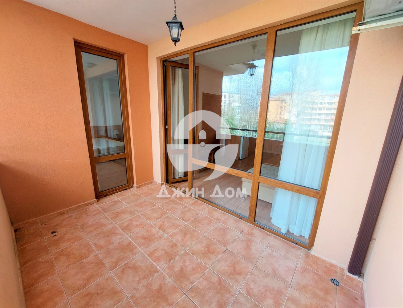 Просторни двустайни апартаменти в к-с Касандра, к.к. Слънчев бряг - 0