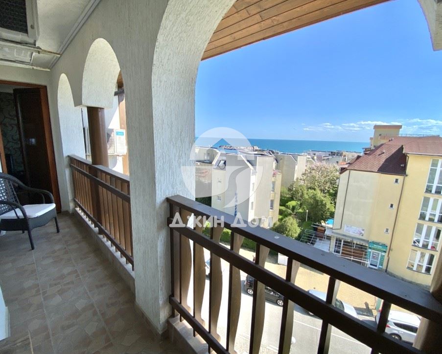 Четиристаен апартамент с ГЛЕДКА МОРЕ в к-с Олимп, гр. Свети Влас - 0