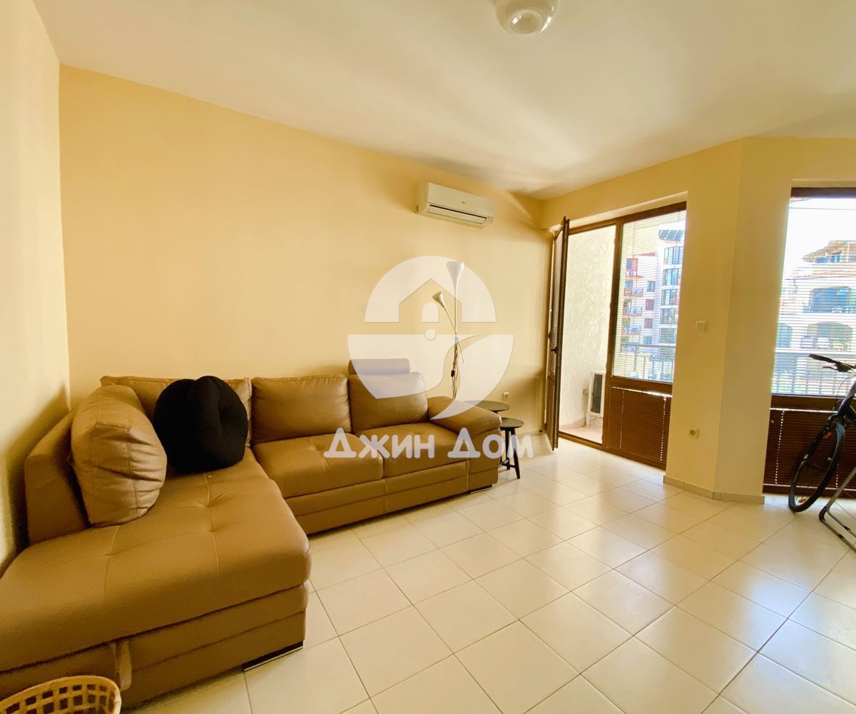 Двустаен апартамент в к-с Шато Дел Мар, Слънчев бряг - 0