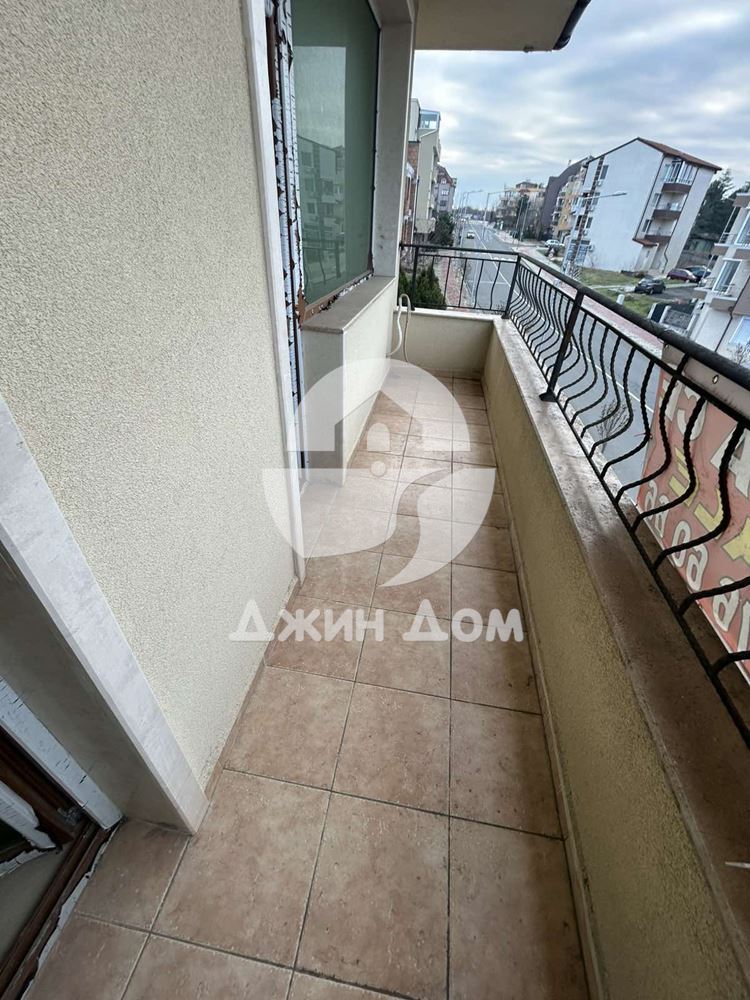 Двустаен апартамент в жилищна сграда БЕЗ ТАКСА, гр. Несебър - 0