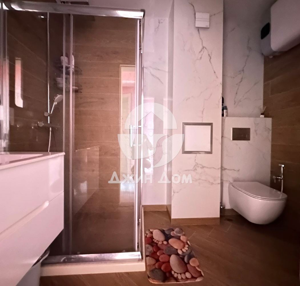 Просторен тристаен апартамент с НИСКА ТАКСА в к-с „Старфиш“, гр. Свети Влас - 0