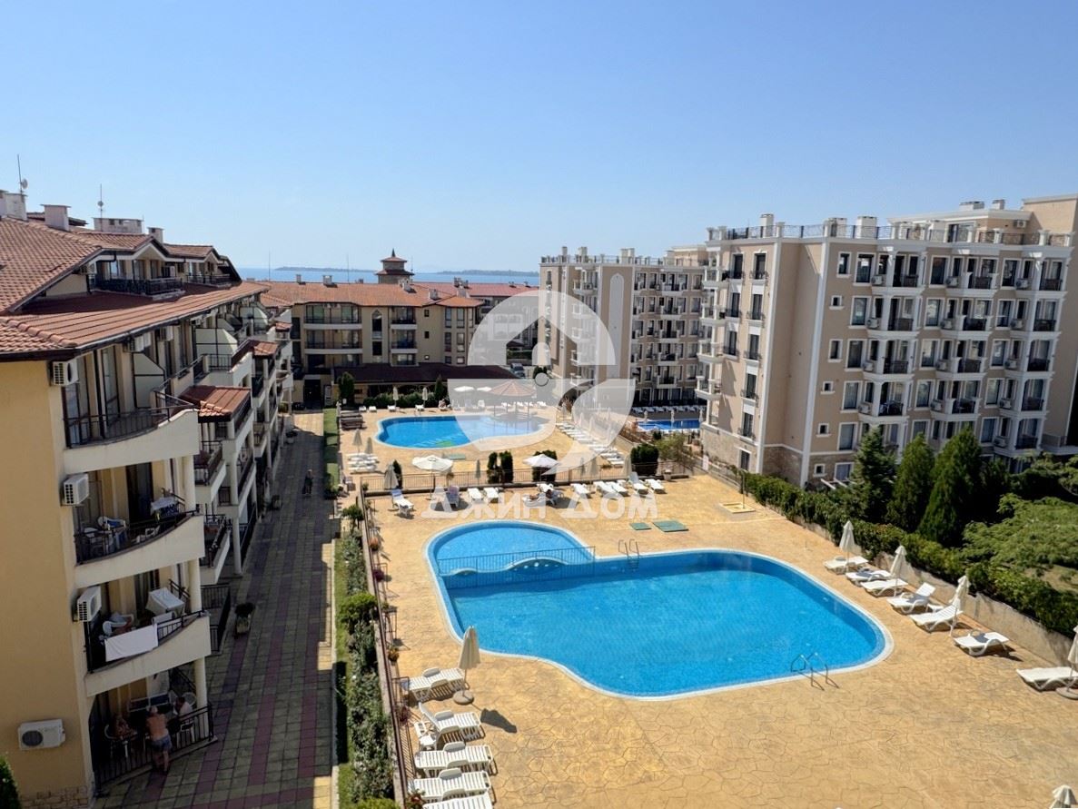 Тристаен апартамент с ГЛЕДКА МОРЕ в к-с Аква Дриймс, гр. Свети Влас - 0