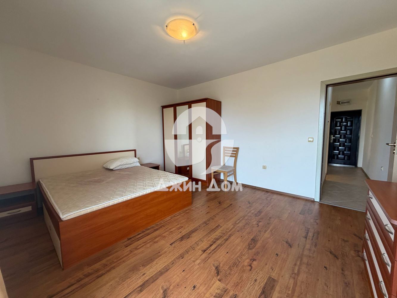 Тристаен апартамент на ПЪРВА ЛИНИЯ в к-с „Мидия“, гр. Ахелой - 0