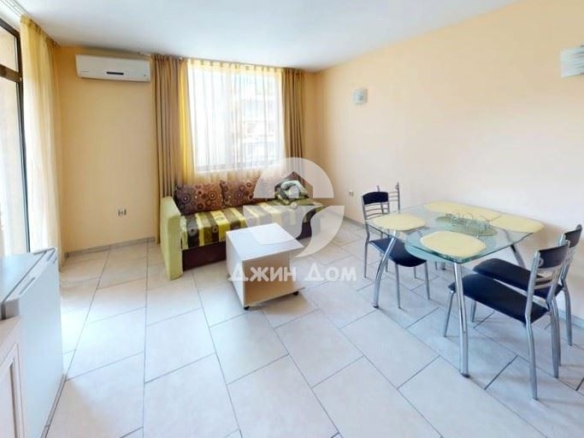 Просторен обзаведен двустаен апартамент в к-с „Авалон“, к.к. Слънчев Бряг - 0