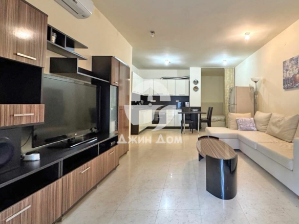 Просторен двустаен апартамент в к-с „Райска градина”, гр. Свети Влас - 0