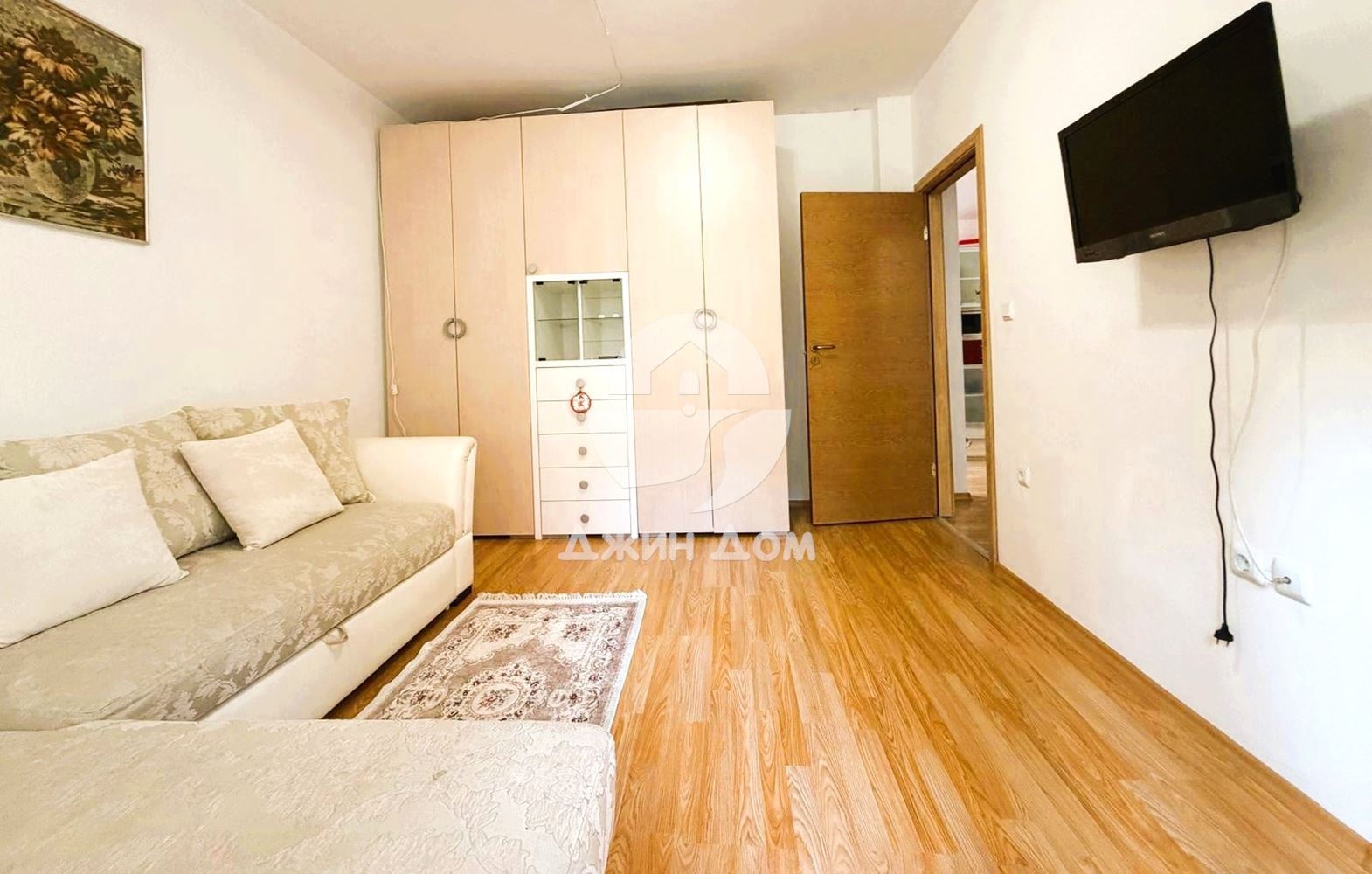 Просторен тристаен апартамент в к-с „Съни Дей 6“, к.к. Слънчев бряг - 0