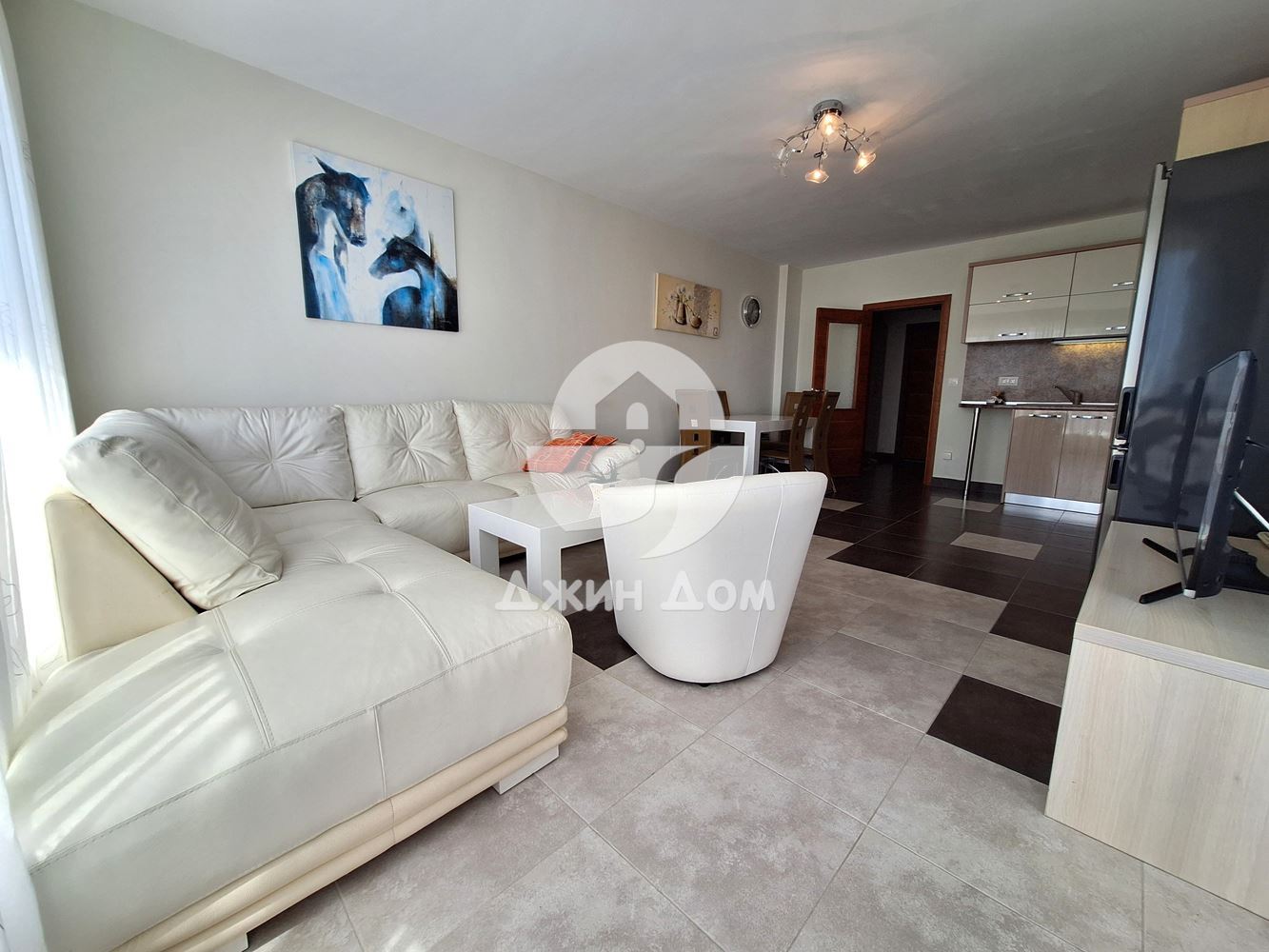 Тристаен апартамент с ГЛЕДКА МОРЕ в к-с Вила Аристо, гр. Свети Влас - 0