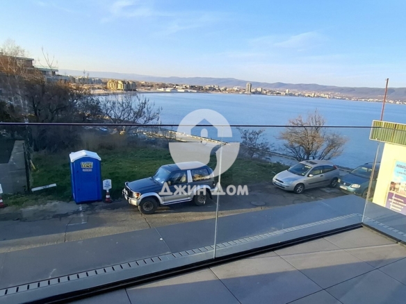 Просторен двустаен апартамент с ГЛЕДКА МОРЕ, гр. Несебър - 0
