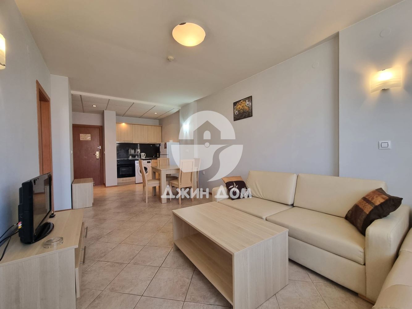 Просторен двустаен апартамент в к-с „Посейдон“, к.к Слънчев бряг - 0