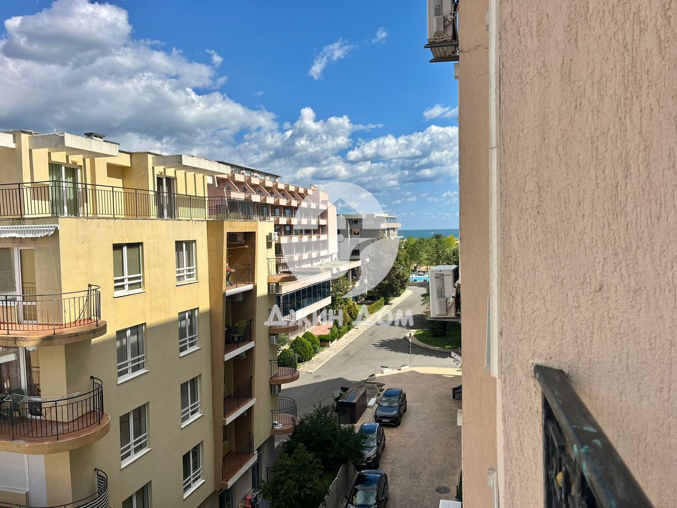 Едностаен апартамент с ГЛЕДКА МОРЕ в к-с Каролина, к.к Сл.бряг - 0