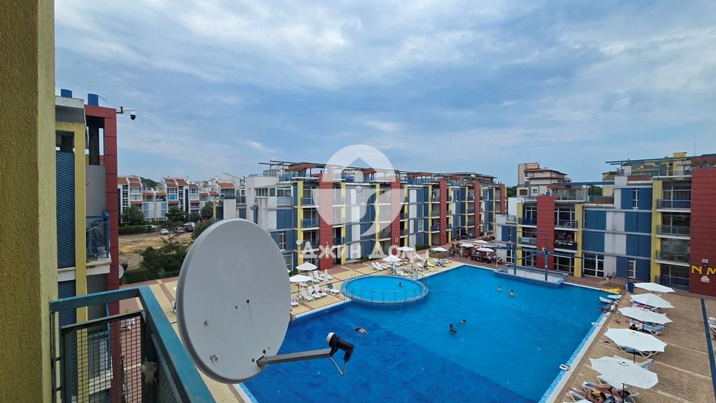 Просторен тристаен апартамент в к-с “Елит 4”, к.к. Слънчев бряг - 0