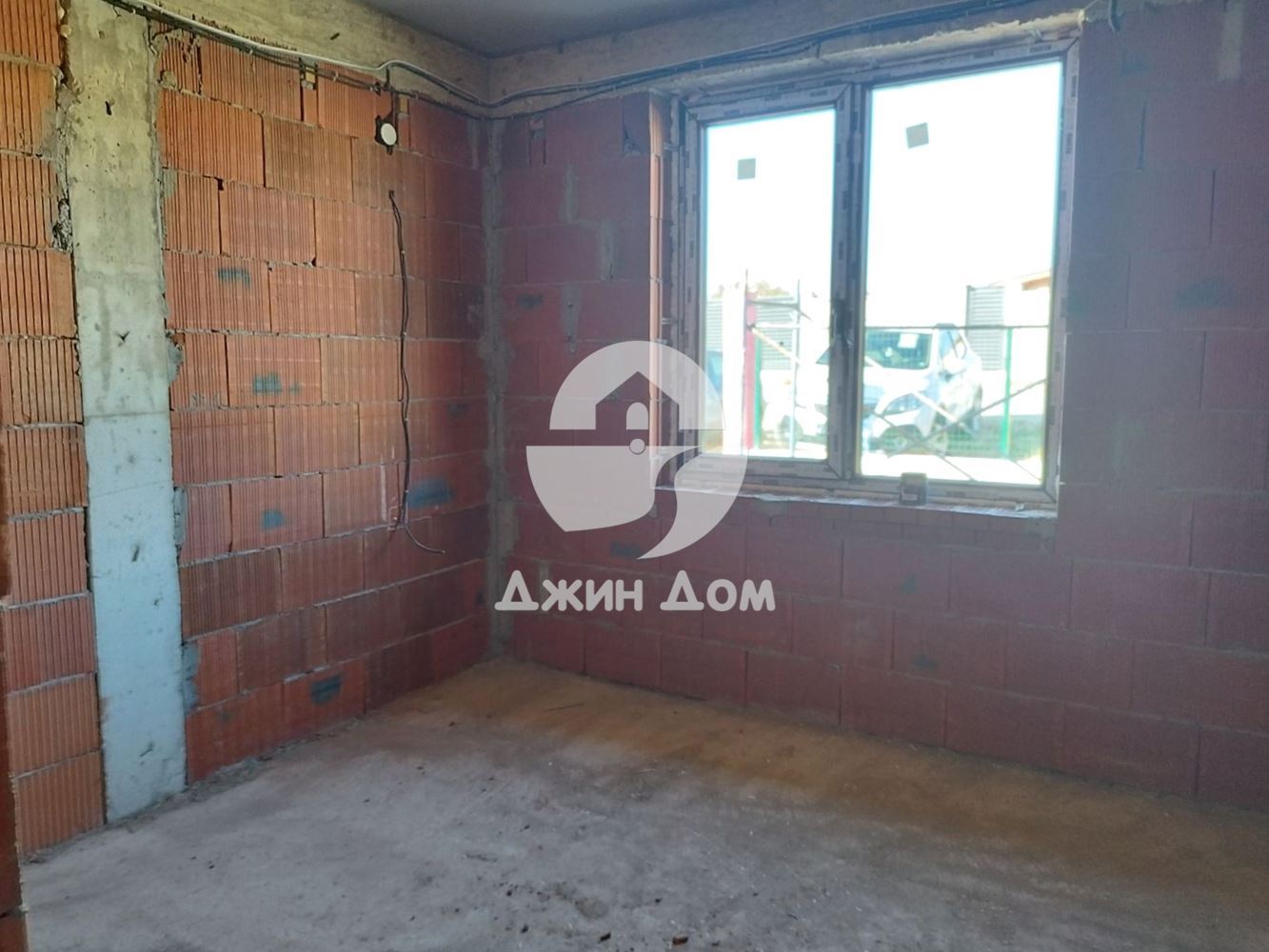 Предлагаме едноетажна къща в с. Горица - 0