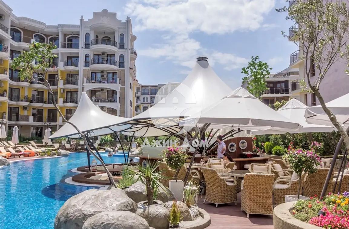 Двустаен апартамент в к-с "Хармони Сюитс Монте Карло", Слънчев бряг - 0