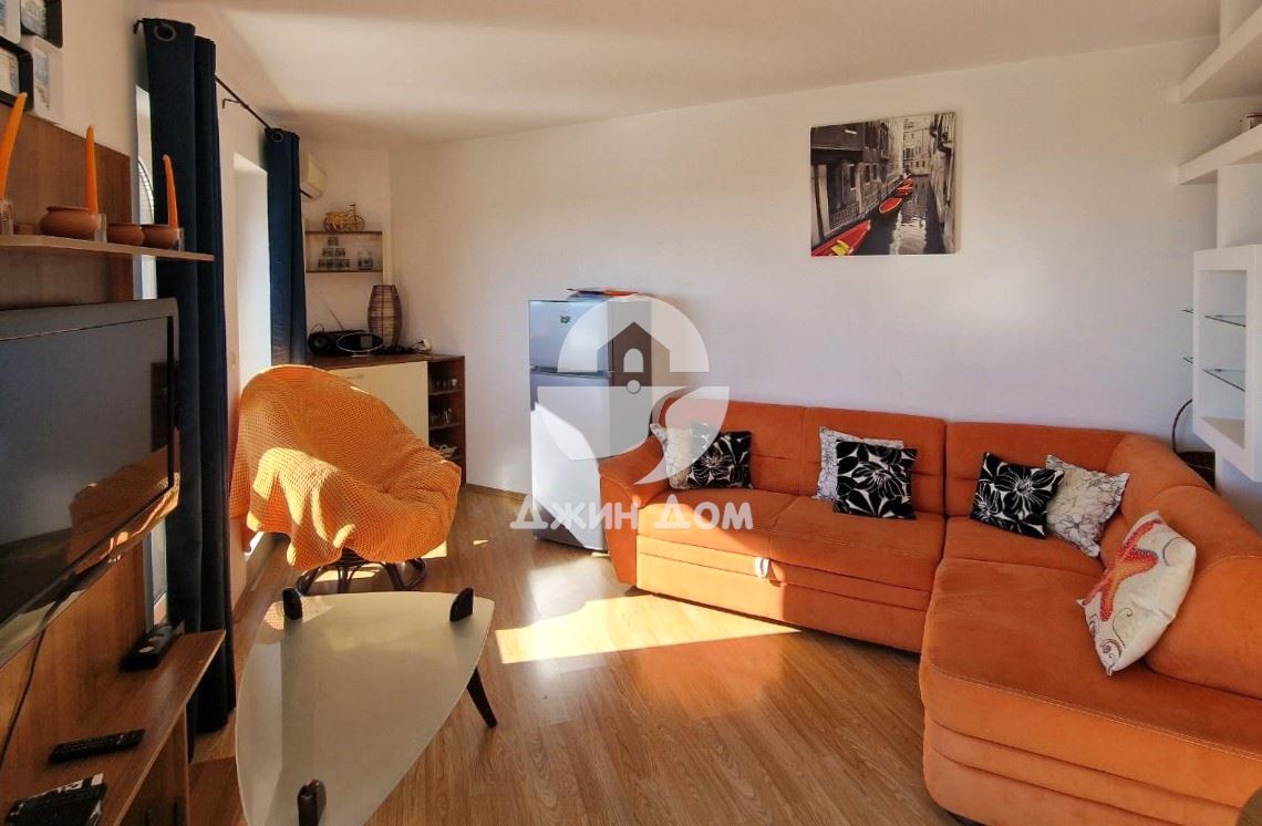 Двустаен апартамент с ГЛЕДКА МОРЕ и ПЛАНИНА в к-с Роял Палм, Св. Влас - 0