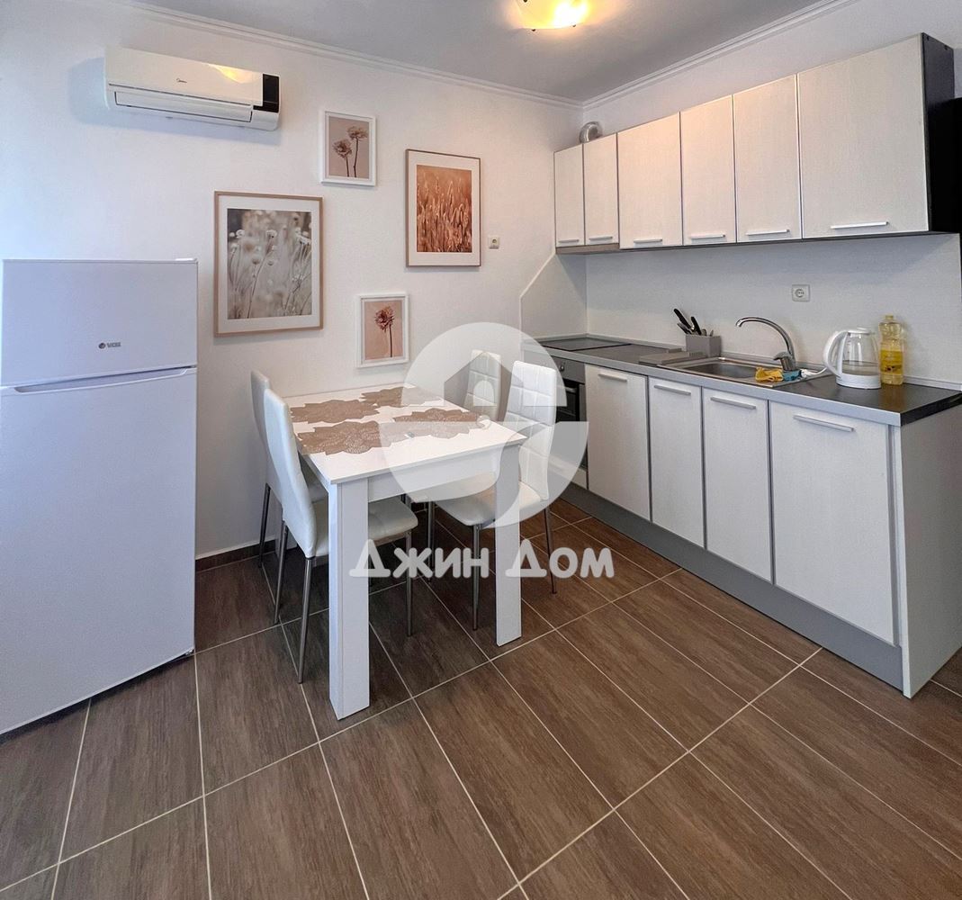 Двустаен апартамент в к-с „Сън Уейв“, гр. Свети Влас - 0