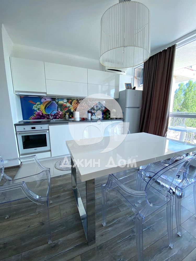 Тристаен апартамент БЕЗ ТАКСА ПОДДРЪЖКА в к.к. Слънчев бряг - 0