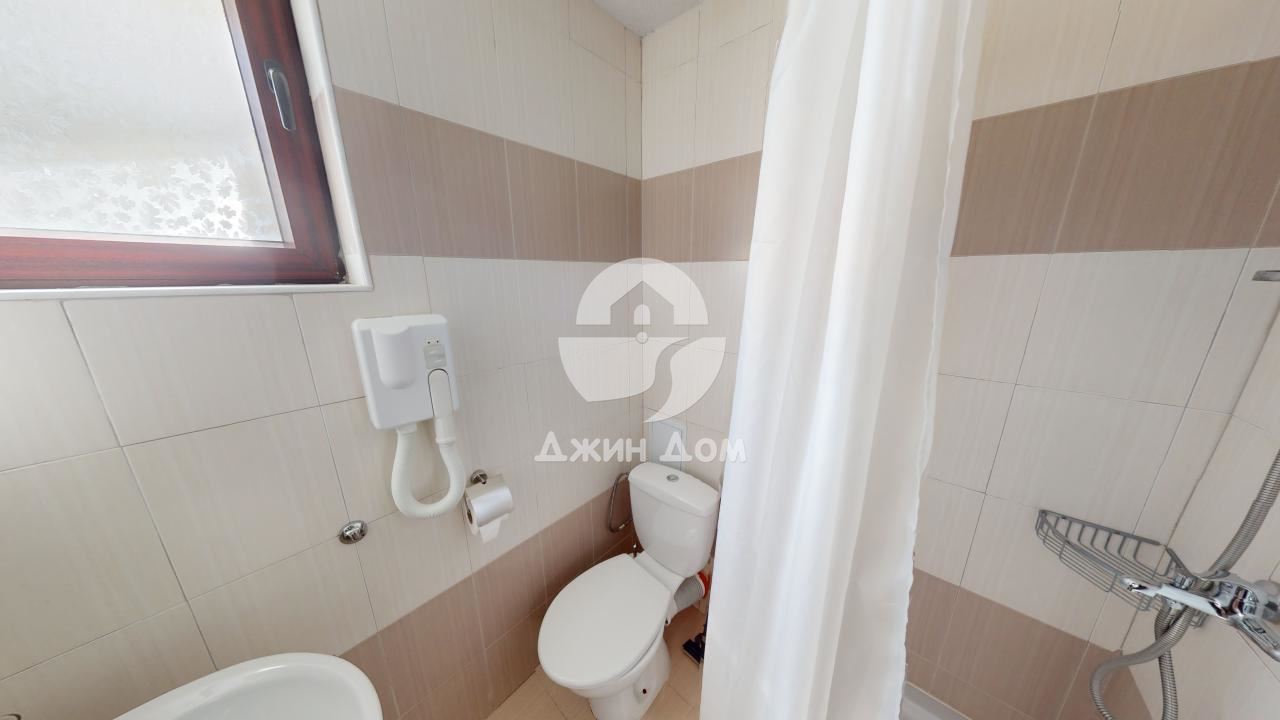 Просторен обзаведен етаж от къща в Бей Вю Вилас, с. Кошарица - 0