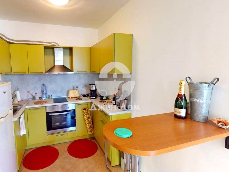 Просторен тристаен апартамент в к-с „Барко дел Сол“, к.к. Слънчев бряг - 0