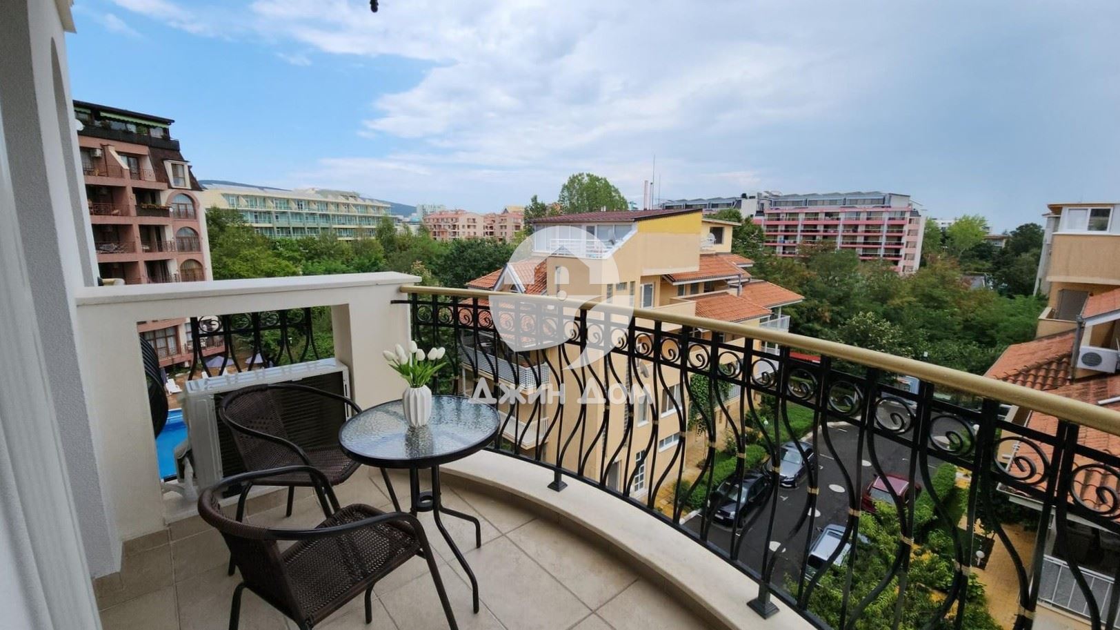 Тристаен апартамент в к-с Хармони Сюитс 18, к.к. Слънчев бряг - 0