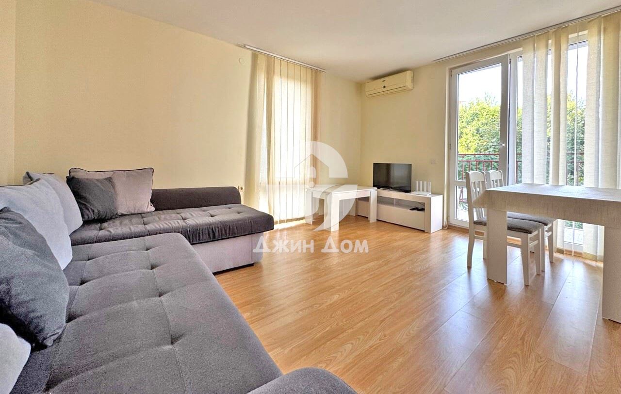 Просторен двустаен апартамент в к-с „Марина Форт Бийч“, гр. Свети Влас - 0