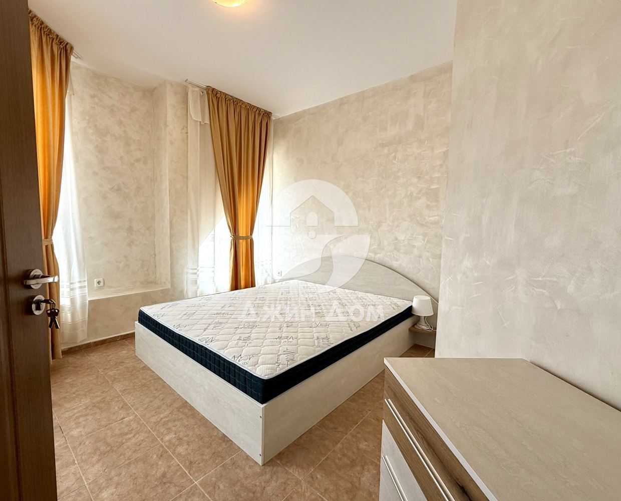 Двустаен апартамент в жилищна сграда БЕЗ ТАКСА, с. Равда - 0