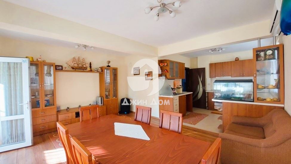 Предлагаме обзаведена къща в ж.к. Меден Рудник, гр. Бургас - 0