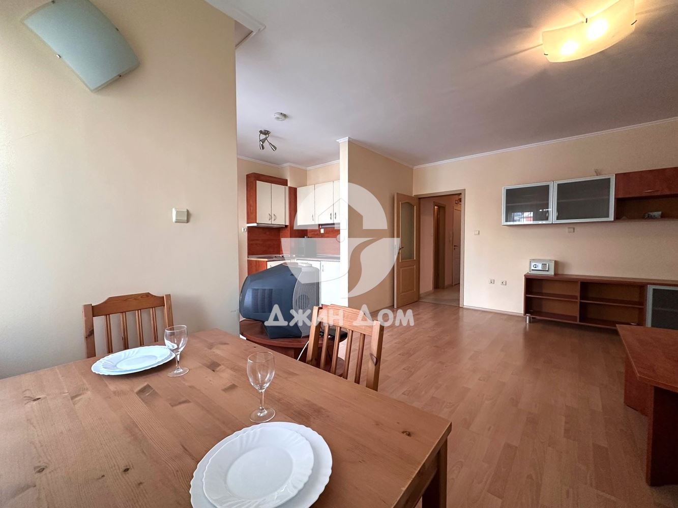 Двустаен апартамент в к-с „Съни Форт“, к.к. Слънчев бряг - 0