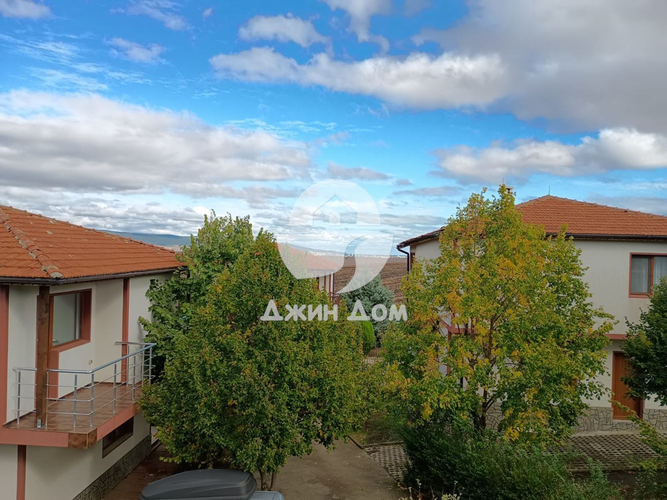 Двуетажна къща с двор в с. Александрово, общ. Поморие - 0