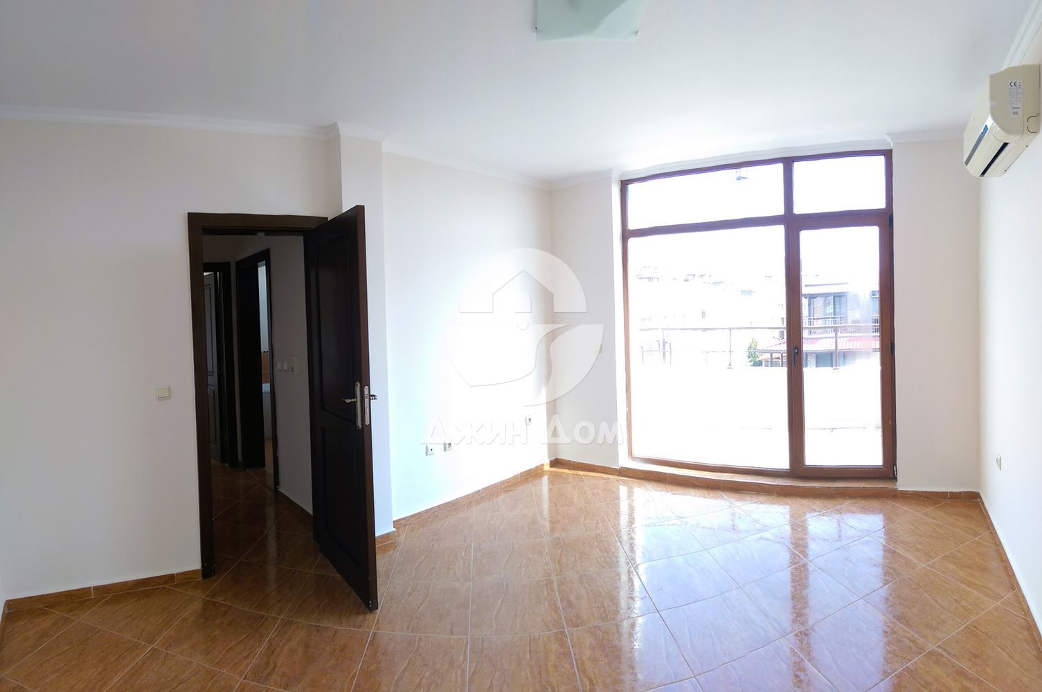 Необзаведен апартамент с ПАНОРАМА МОРЕ в к-с Хелиос, гр. Свети Влас - 0