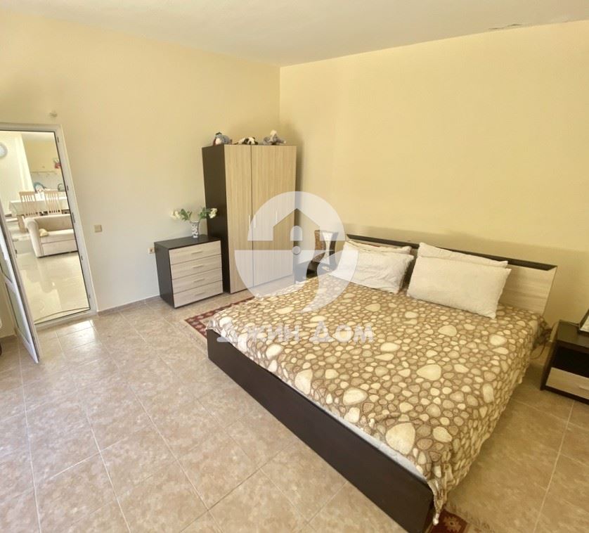 Двустаен апартамент с ГЛЕДКА МОРЕ в жилищна сграда, Свети Влас - 0