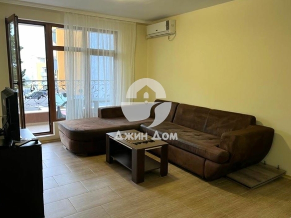 Двустаен апартамент на ПЪРВА ЛИНИЯ МОРЕ в к-с Рич 3, с. Равда - 0