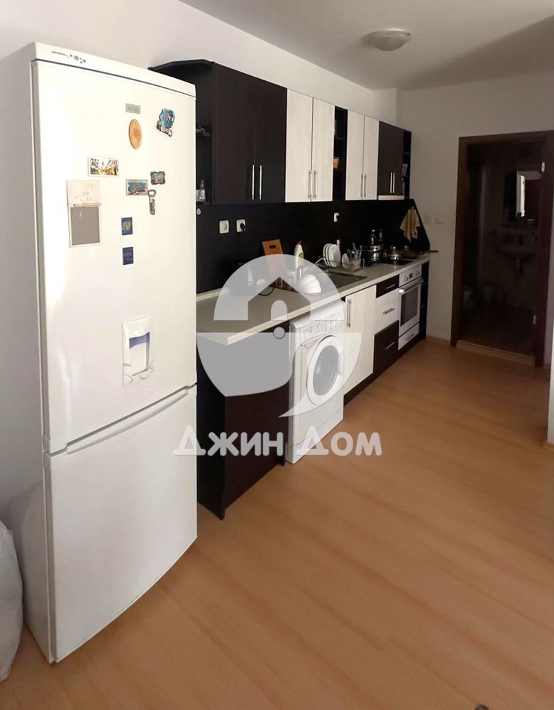 Просторен тристаен апартамент в к-с „Съни Дей 6“, к.к. Слънчев бряг - 0