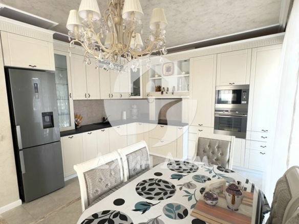 Просторна двуетажна къща в к-с „Виктория Резиденс“, гр. Поморие - 0